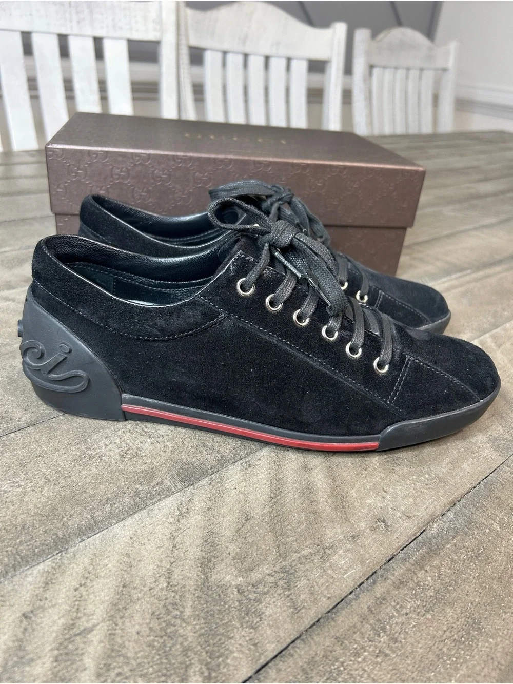 Gucci Script Logo Black Suede Low Top Sneakers Shoes Mens Size 7.5 38.5 G w/Box